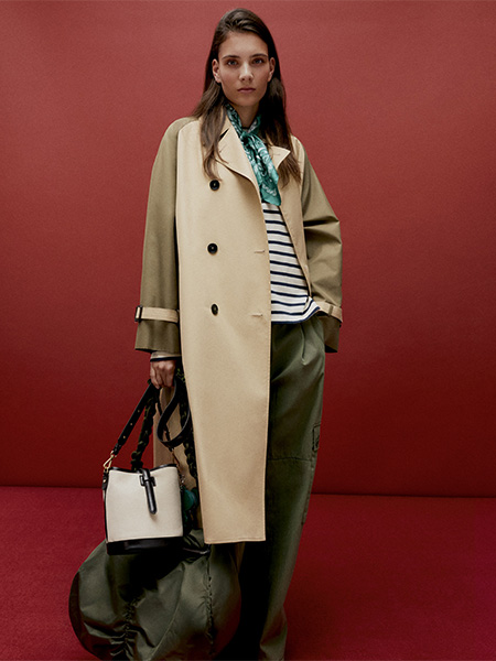 COATS AND TRENCH COATS